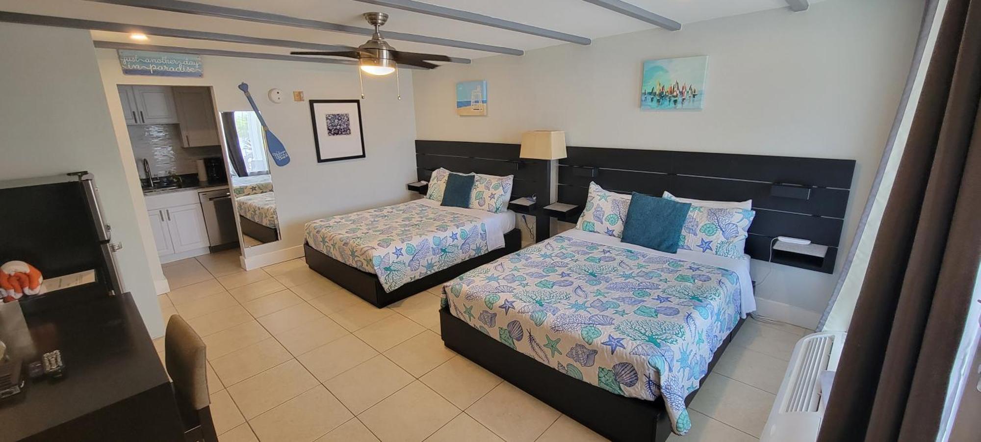 River Delight,Studio109, Beach & Pool Steps Away + Wifi Ruskin Exteriör bild